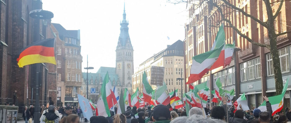 HAMBURG STEHT ZUSAMMEN